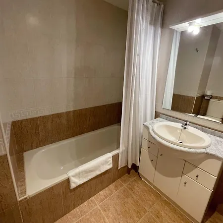 Apartamento El Pilar 3000 *