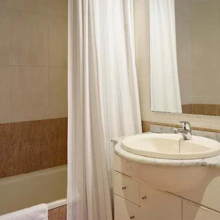 El Pilar 3000 Apartment Saragossa